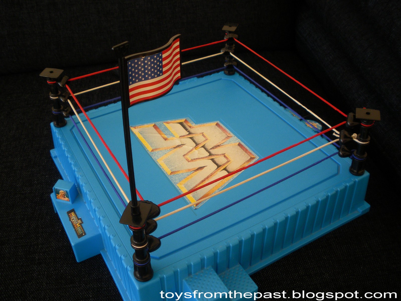 Toys from the Past 225 HASBRO'S WWF OFFICIAL WRESTLING RING (1990)